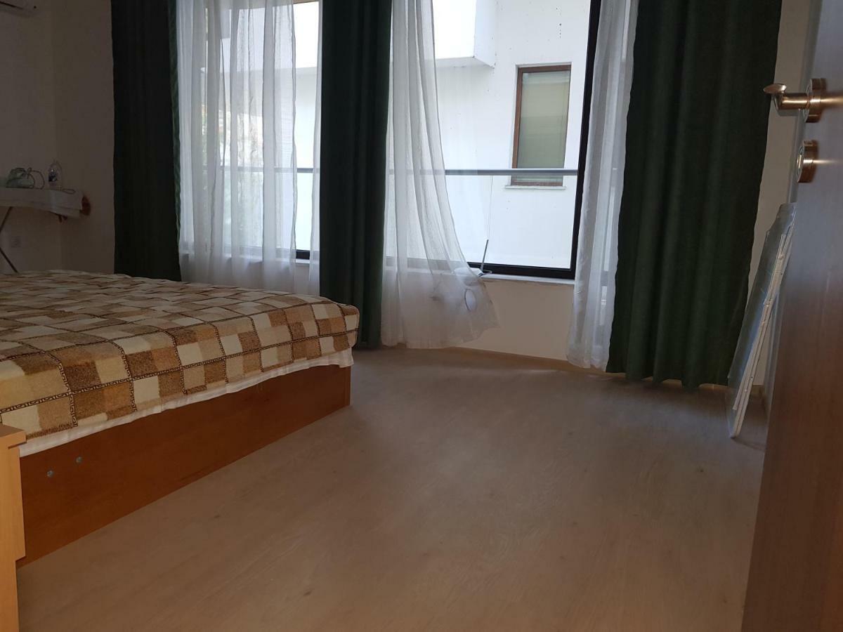 Sea Garden Marina 2 Apartment Варна Екстер'єр фото