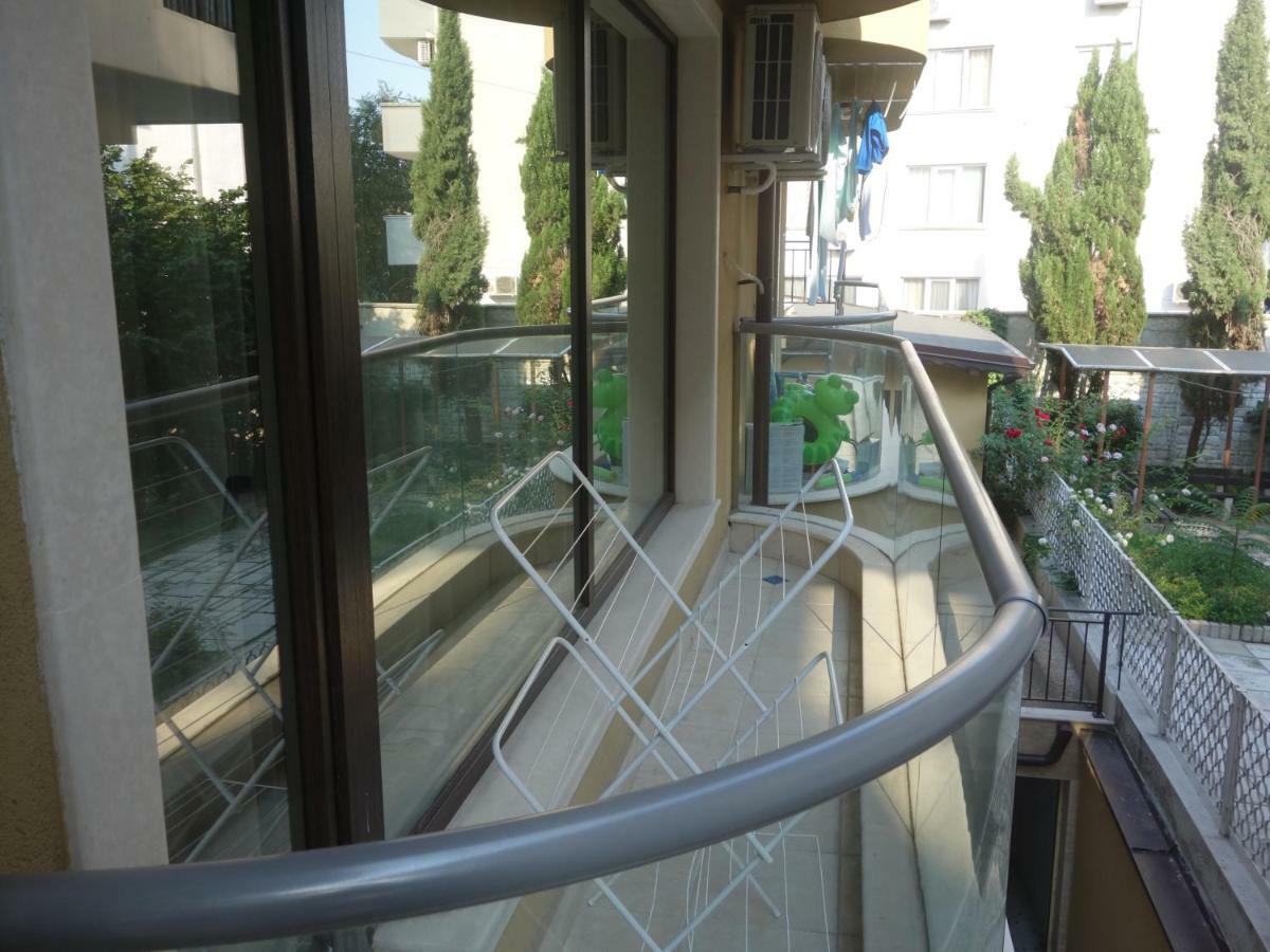 Sea Garden Marina 2 Apartment Варна Екстер'єр фото